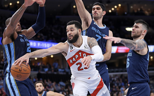 爱游戏手机版关于全明星赛今晚走向成谜，多伦多猛龙单刀错失，更衣室稳定，更衣室氛围转暖的信息